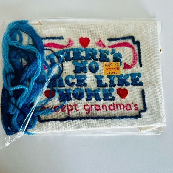 VTG 80’s Completed Stichery/Embroidery There’s No Place Like Home - Picture 2 of 2
